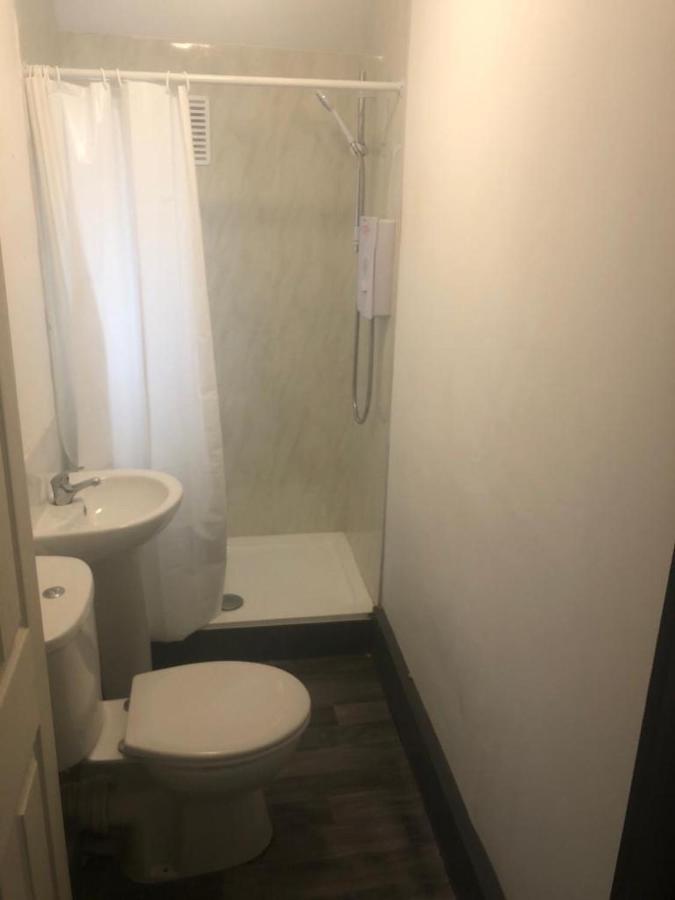 Kirubash Central Pier Hotel Blackpool Bagian luar foto